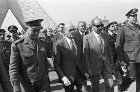 В поисках единства