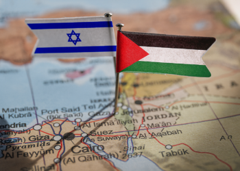 Смертность в Газе: карта конфликта и дым над сектором Газа, декабрь 2025